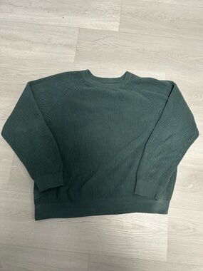 Old Navy Men's Crewneck Sweater in Forest Green